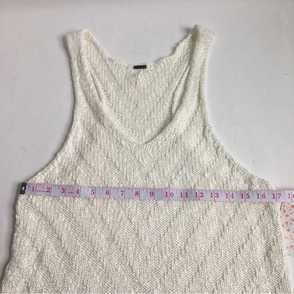 Free People Chevron Tank top Knit Sweater Ivory Size Medium - Picture 13 of 14